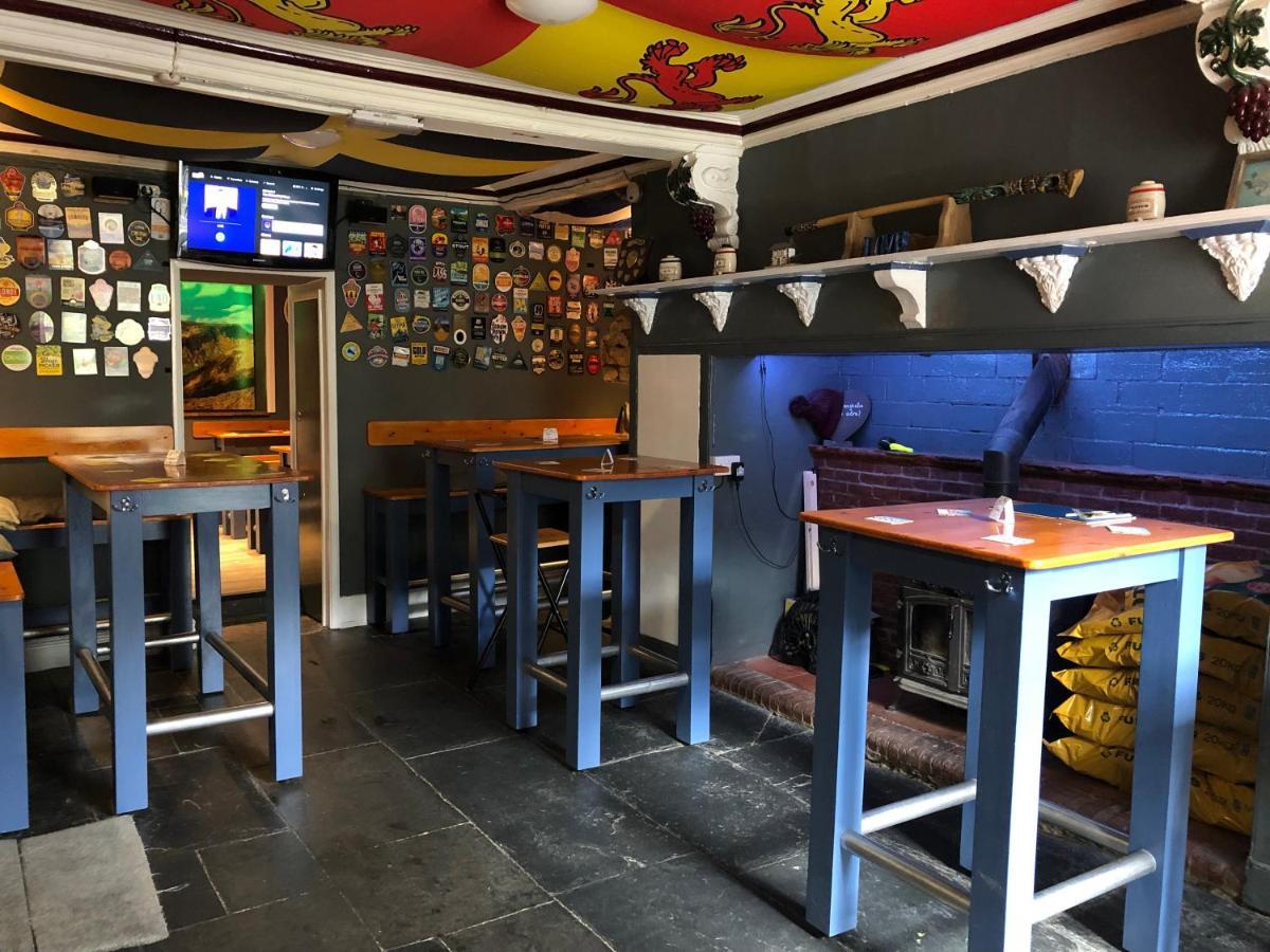 לינה וארוחת בוקר מאכינלת' The Slaters Arms Corris מראה חיצוני תמונה